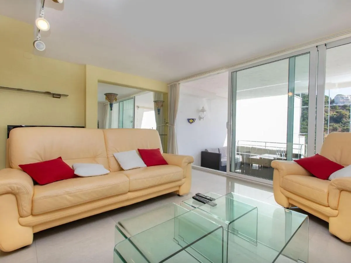 Apartment Cala Del Mar By Interhome Tossa de Mar