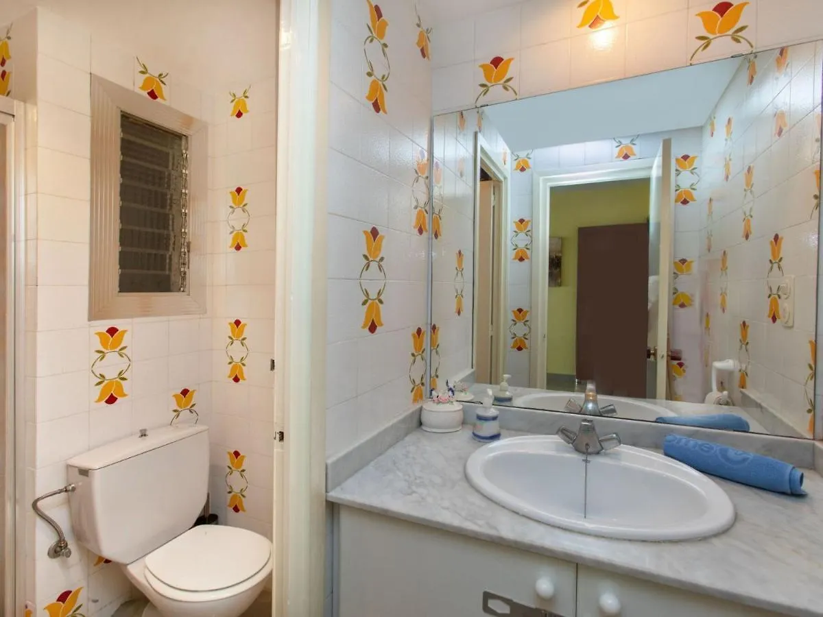 Apartment Cala Del Mar By Interhome Tossa de Mar